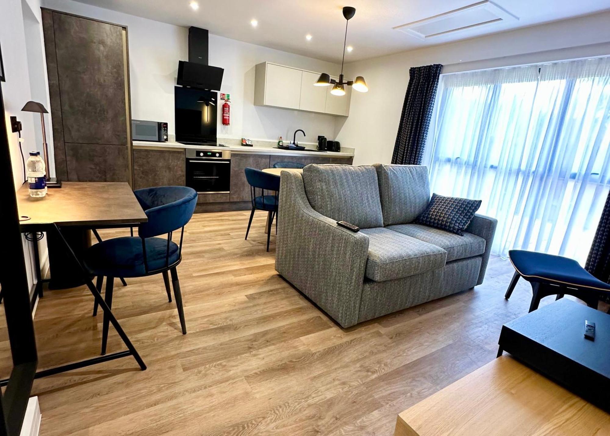 Rhode Lane - Serviced * Bridgwater